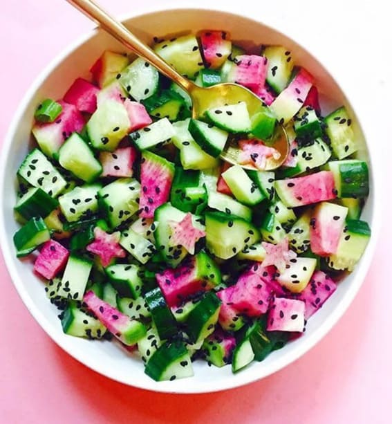 radishes in bowl as a easy to grow veggie