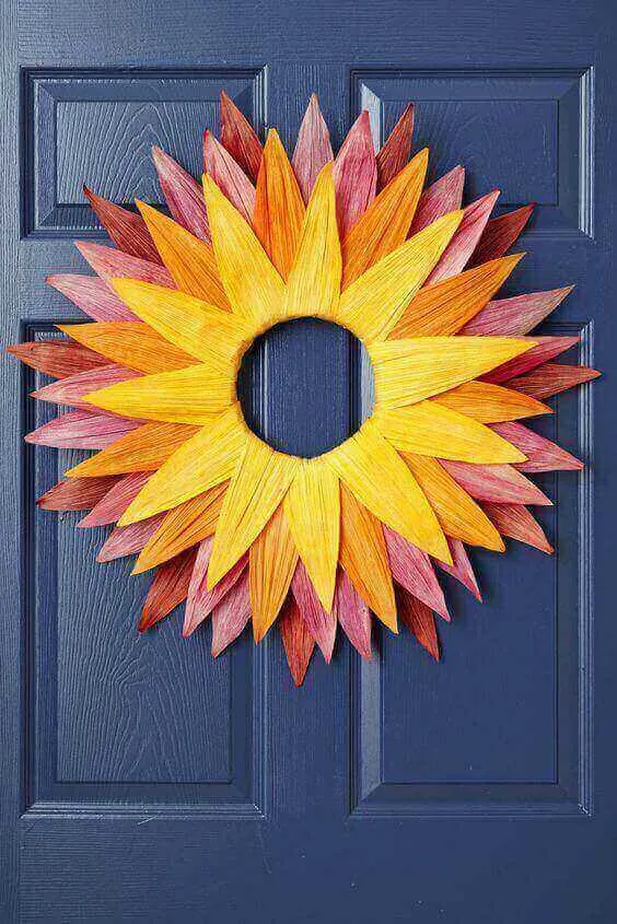 15 Stylish and Cheap DIY Fall Wreaths via @everythingabode