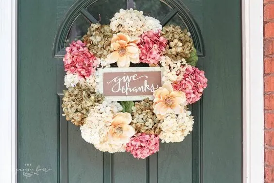 15 Stylish and Cheap DIY Fall Wreaths! Everything Abode
