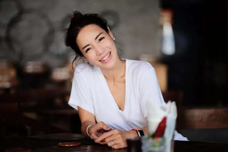 8 Realistic Ways to Be Very Happy With Your Life - Everything Abode