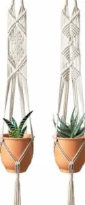 Macrame Plant Hanger via @everythingabode