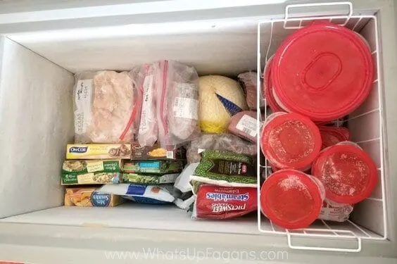 ORGANIZE A CHEST FREEZER
