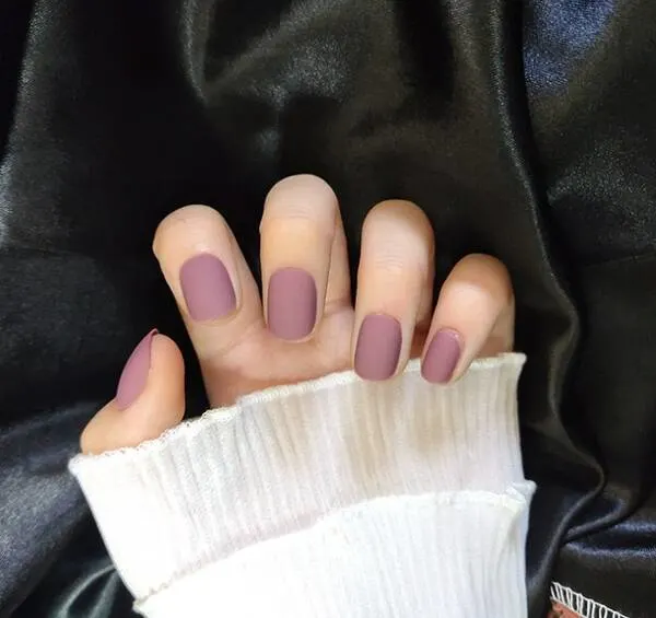 Matte short square salmon nails