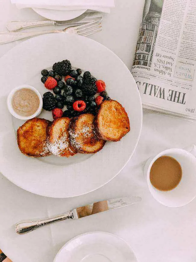 Skipping breakfast. morning habits to stop doing - Everything Abode